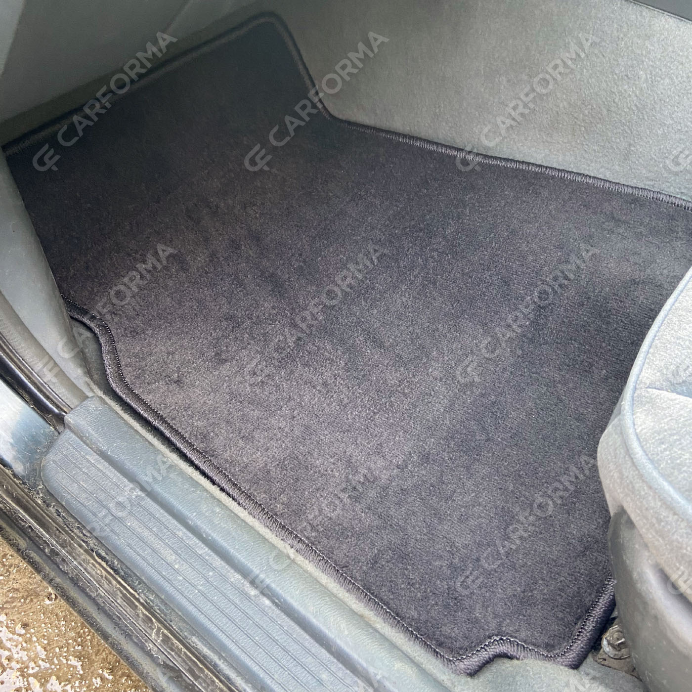 Ворсовые коврики на Nissan Laurel (C34) 1993&nbsp;-&nbsp;1997 в Чебоксарах