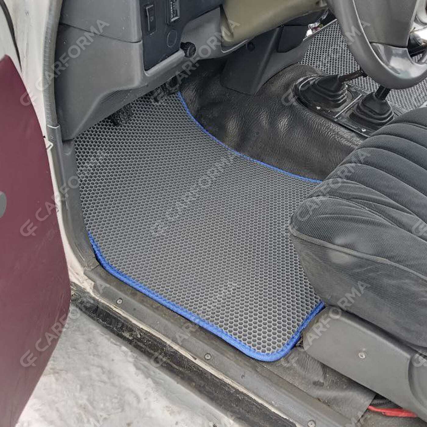 Коврики на Toyota Hilux V 1988&nbsp;-&nbsp;1997 в Чебоксарах