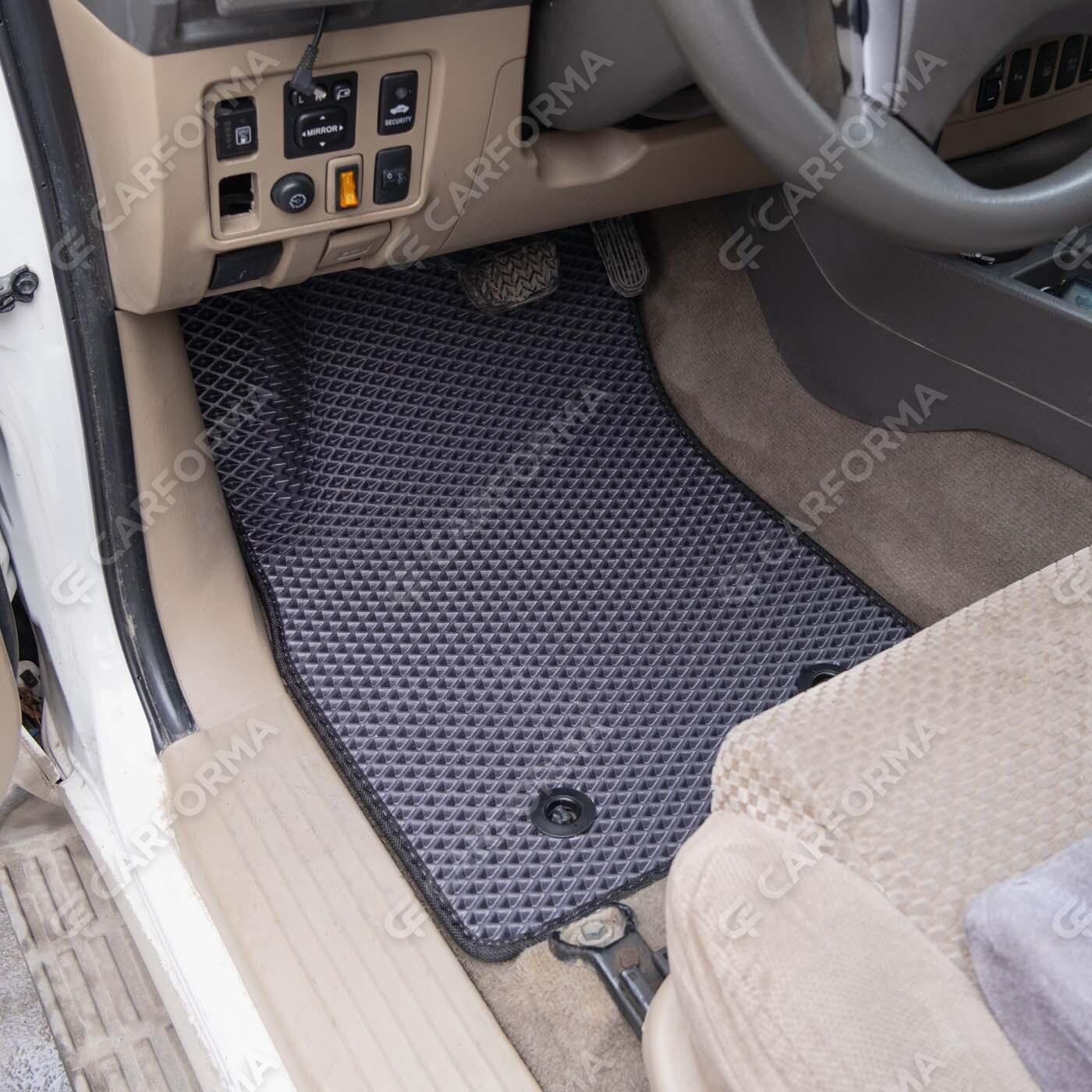 Ворсовые коврики на Toyota Fortuner I 2004&nbsp;-&nbsp;2015 в Чебоксарах