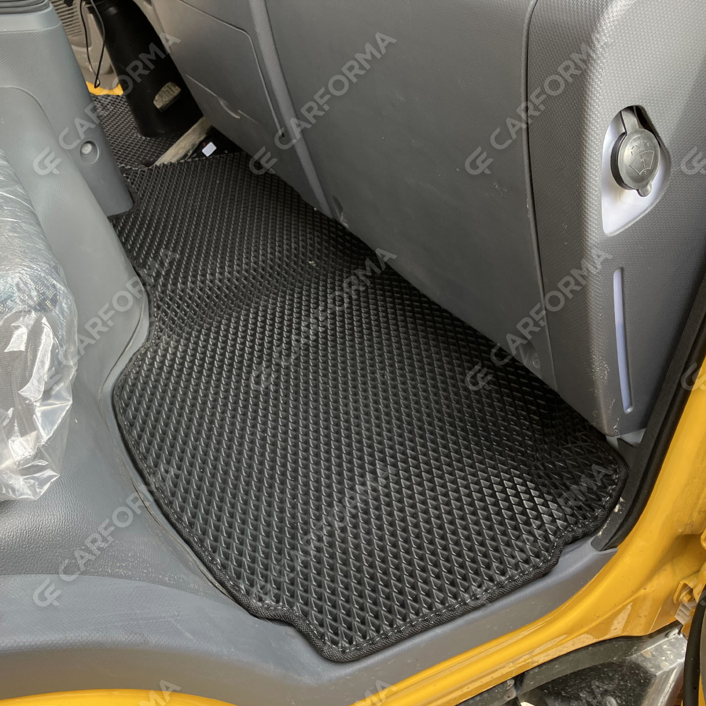 Ворсовые коврики на Isuzu ELF VI широкая кабина 2006&nbsp;-&nbsp;2026 в Чебоксарах