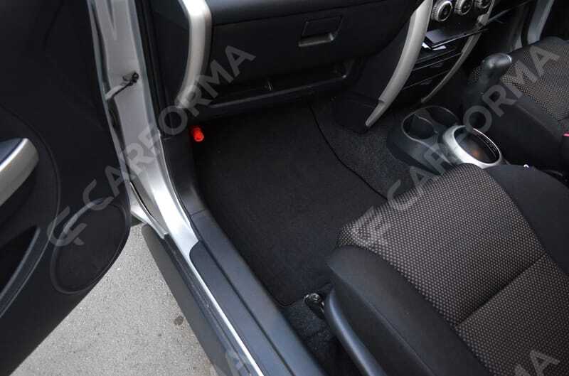 Ворсовые коврики на Toyota Ist I 2002&nbsp;-&nbsp;2007 в Чебоксарах