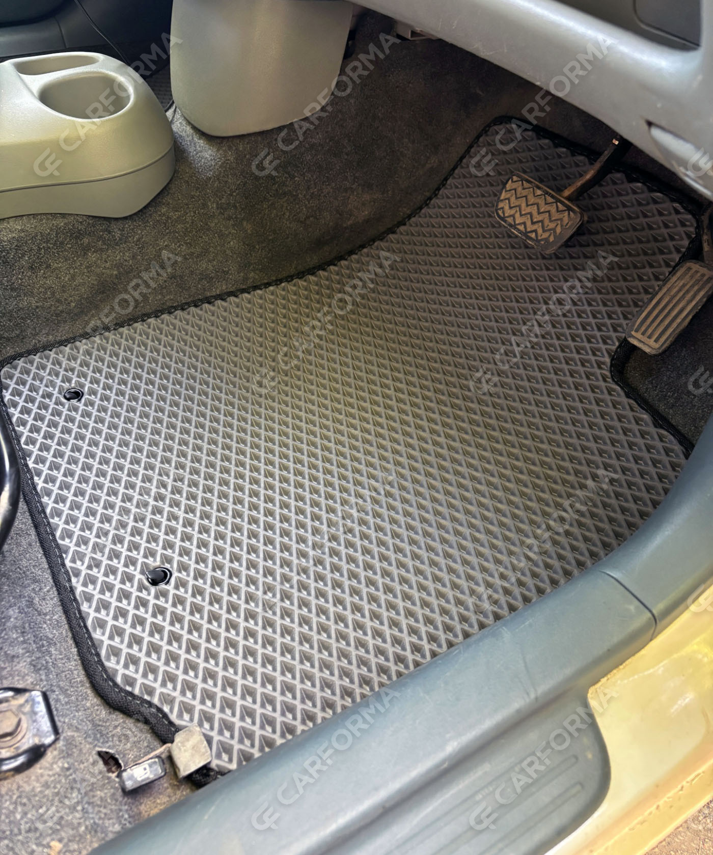 Ворсовые коврики на Toyota Vitz I 1998&nbsp;-&nbsp;2005 в Чебоксарах