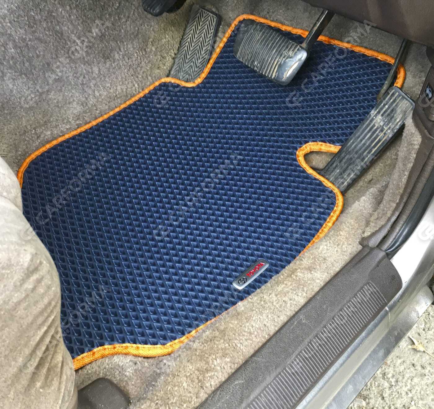 Ворсовые коврики на Toyota Crown (S130) 1987&nbsp;-&nbsp;1999 в Чебоксарах