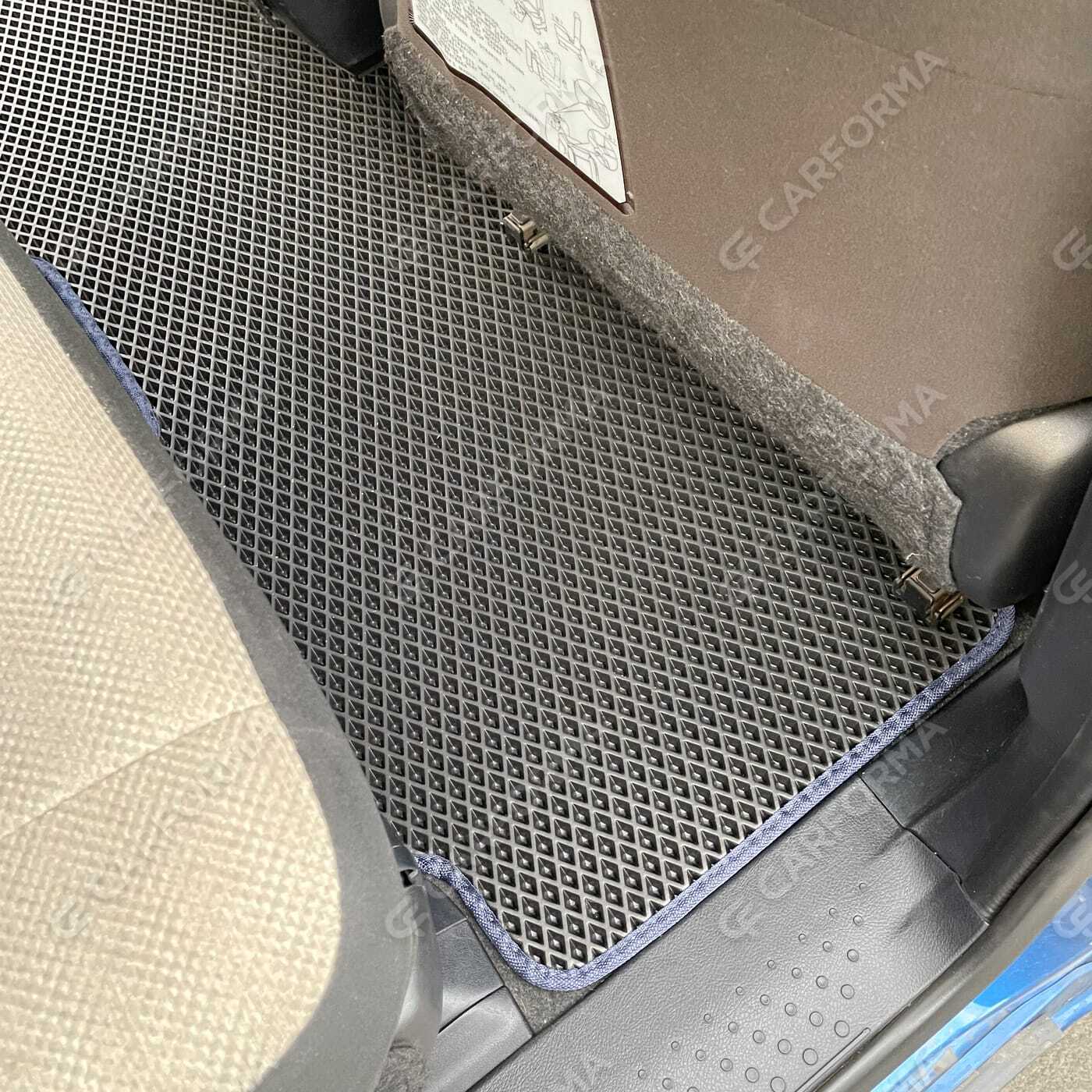 Коврики на Toyota Sienta II 2015&nbsp;-&nbsp;2022 в Чебоксарах