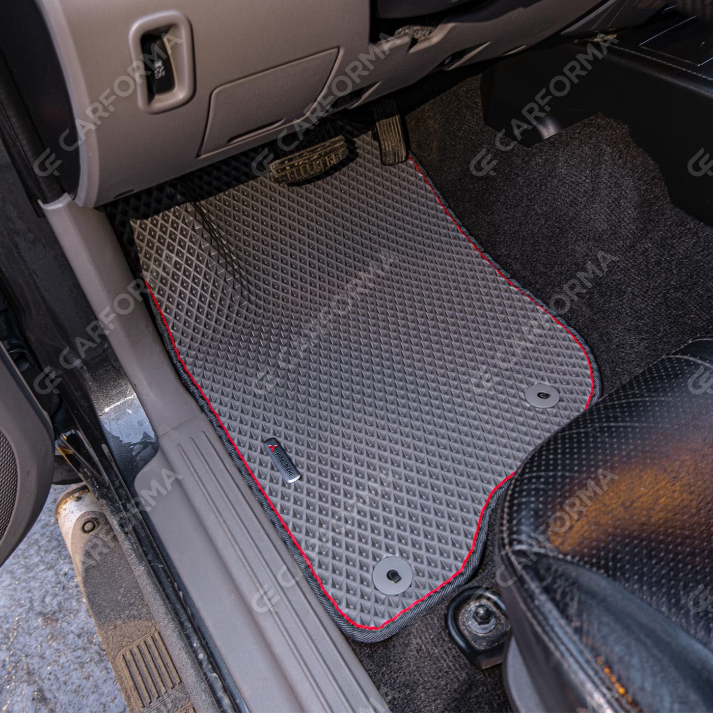 Ворсовые коврики на Mitsubishi Montero Sport II 2008&nbsp;-&nbsp;2016 в Чебоксарах