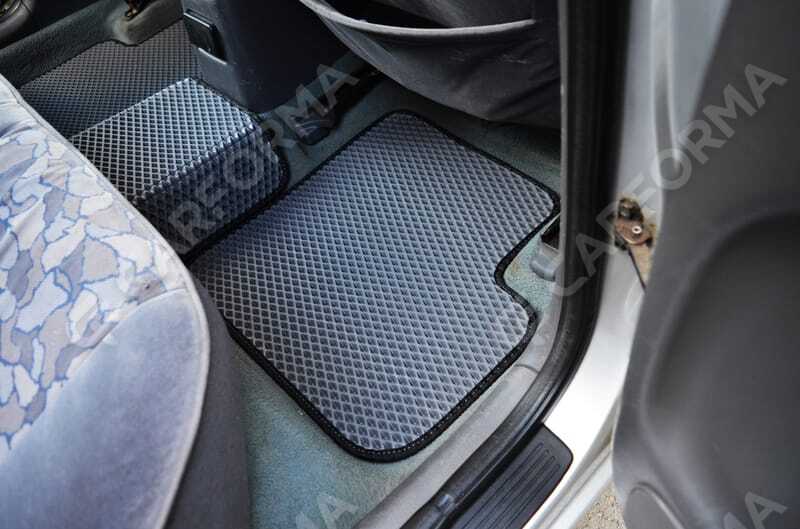 Ворсовые коврики на Toyota Avensis I 1997&nbsp;-&nbsp;2002 в Чебоксарах