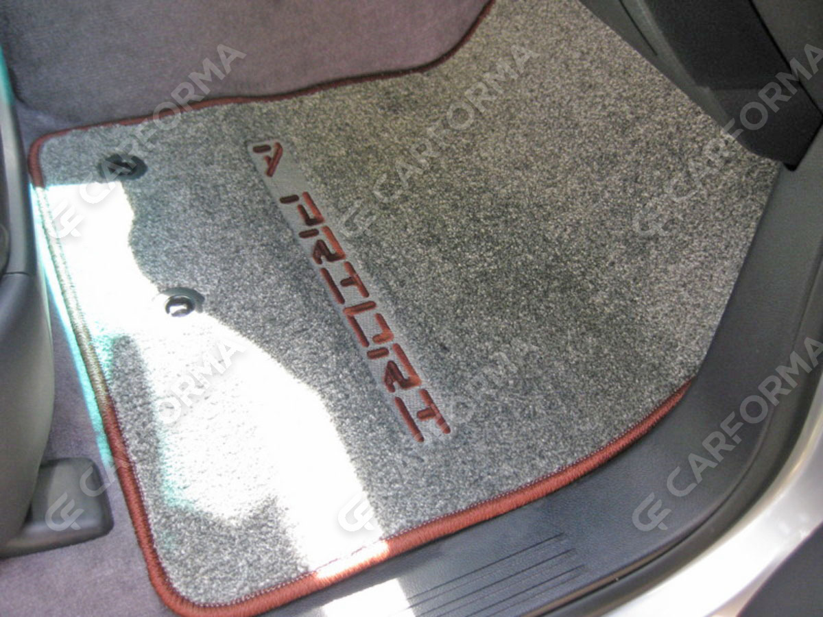 Коврики на Toyota Land Cruiser 200 2007&nbsp;-&nbsp;2021 в Чебоксарах