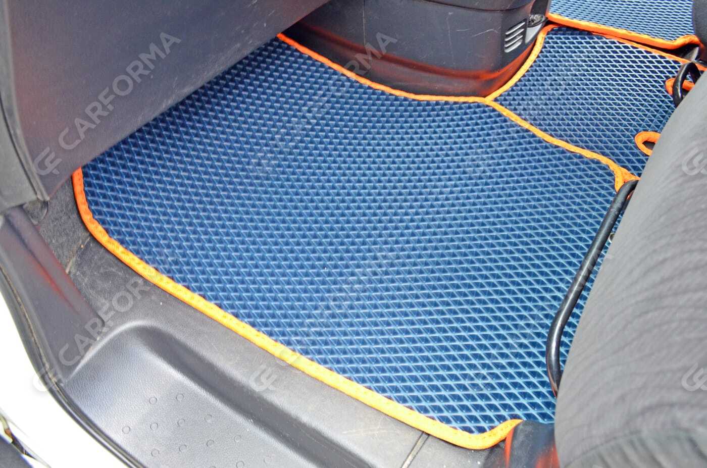 Ворсовые коврики на Nissan Serena (C25) 2005&nbsp;-&nbsp;2010 в Чебоксарах