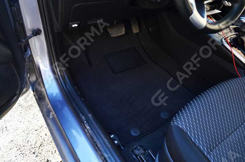 Ворсовые коврики на Solaris KRX 2024&nbsp;-&nbsp;2026 в Чебоксарах