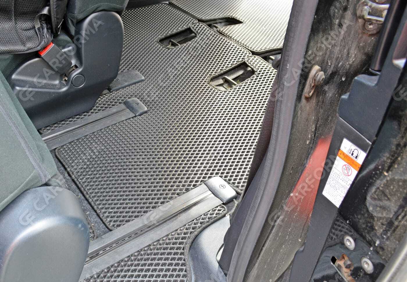 Коврики на Toyota Voxy (R80) 2014&nbsp;-&nbsp;2021 в Чебоксарах