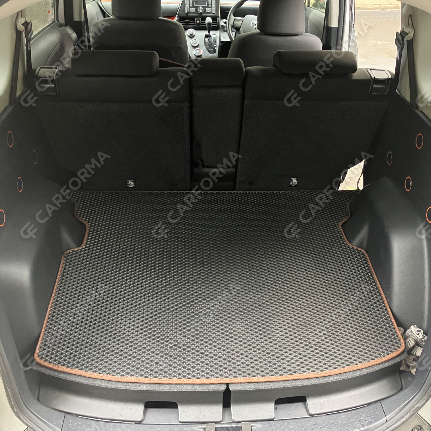 Коврики на Toyota Sienta II 2015&nbsp;-&nbsp;2022 в Чебоксарах