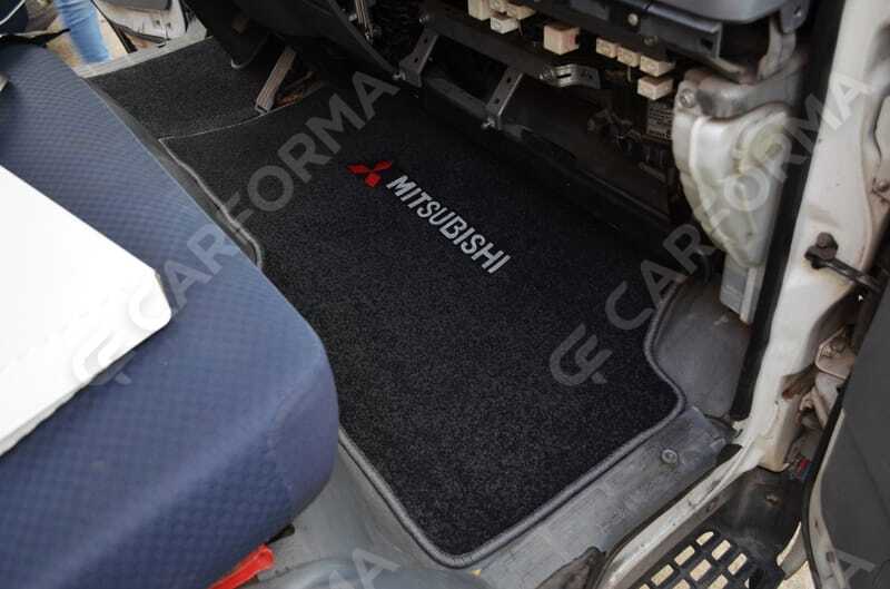 Ворсовые коврики на Mitsubishi Fuso Canter VII широкая кабина 2002&nbsp;-&nbsp;2017 в Чебоксарах