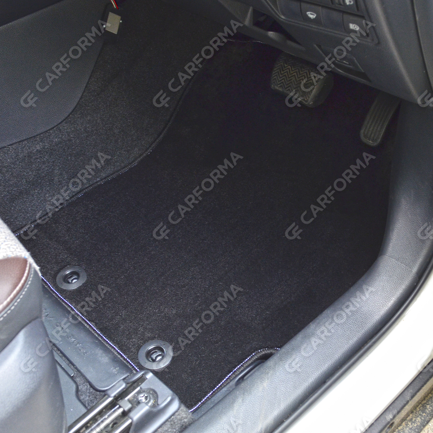 Коврики на Toyota Yaris IV 2019&nbsp;-&nbsp;2026 в Чебоксарах