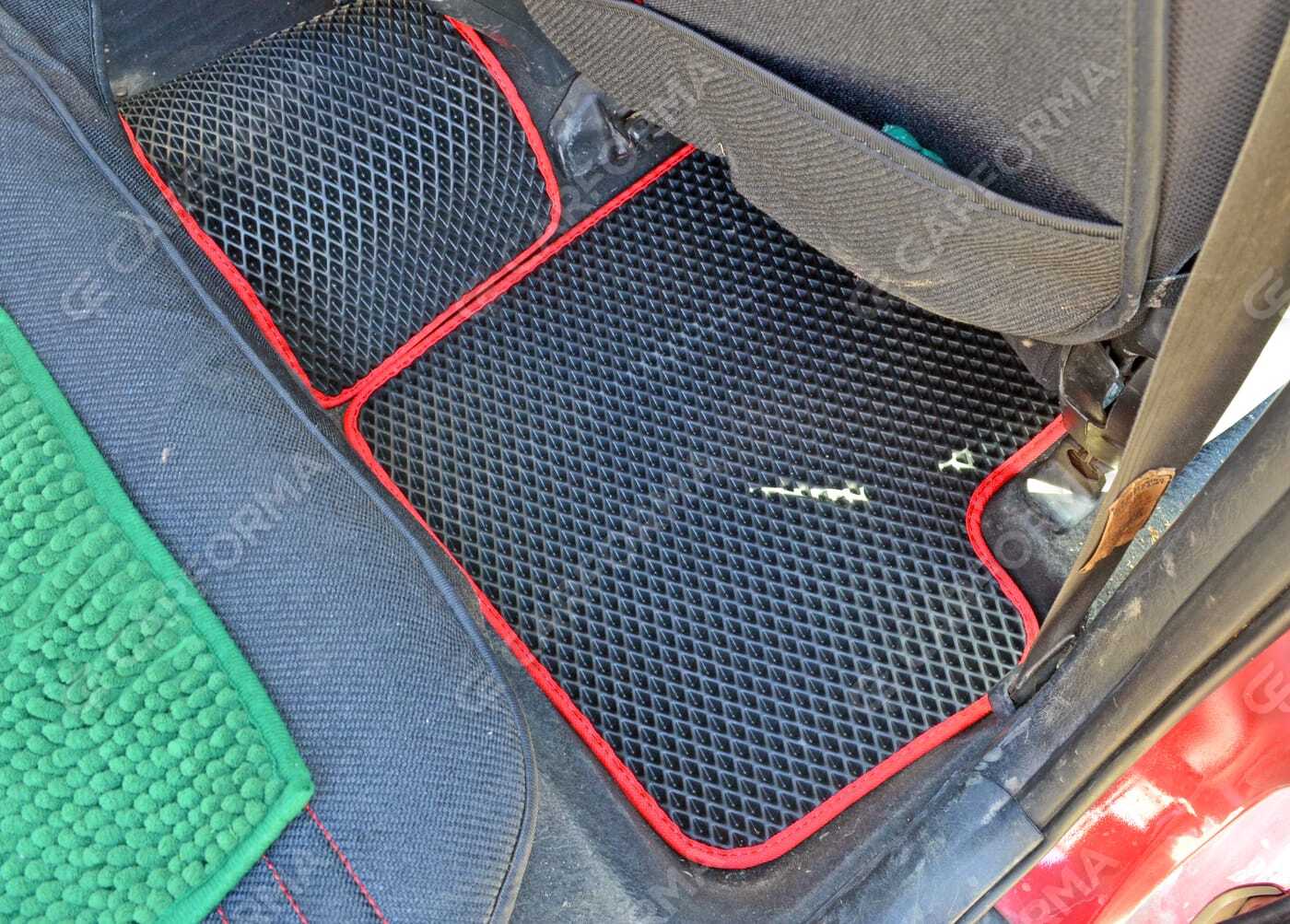 Коврики на Toyota Matrix I 2001&nbsp;-&nbsp;2008 в Чебоксарах