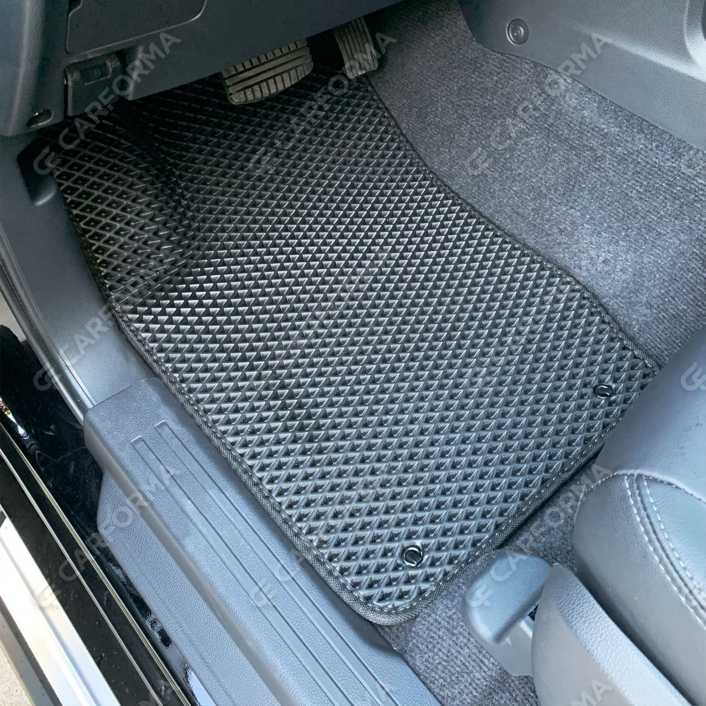 Коврики на Mitsubishi L200 V 2015&nbsp;-&nbsp;2023 в Чебоксарах