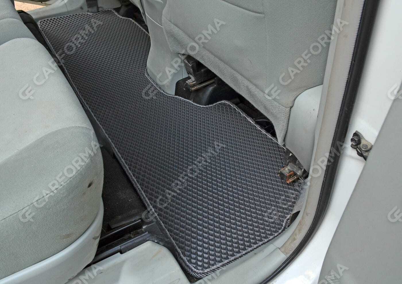 Ворсовые коврики на Toyota Prius Alpha 2011&nbsp;-&nbsp;2021 в Чебоксарах