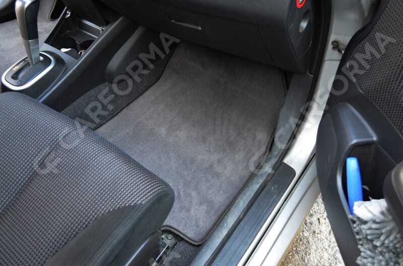 Ворсовые коврики на Nissan Tiida (C11) 2004&nbsp;-&nbsp;2014 в Чебоксарах