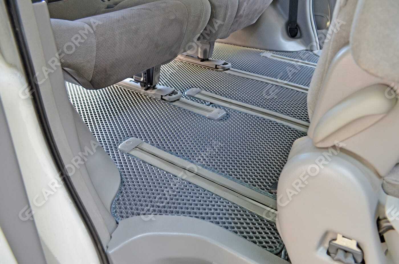 Коврики на Toyota Alphard (H10) 2002&nbsp;-&nbsp;2008 в Чебоксарах