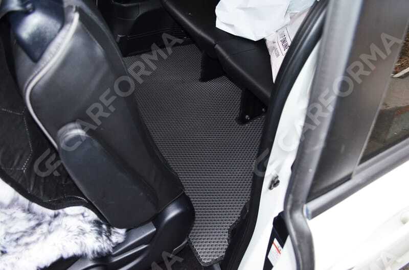 Коврики на Toyota Voxy (R80) 2014&nbsp;-&nbsp;2021 в Чебоксарах