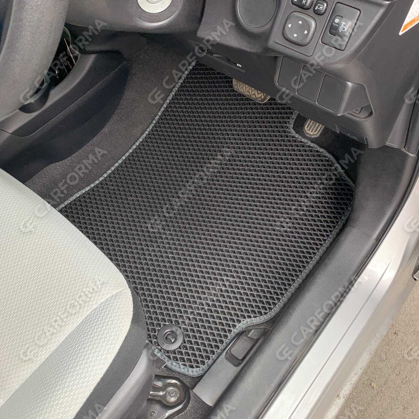 Коврики на Toyota Aqua (P10) 2011&nbsp;-&nbsp;2021 в Чебоксарах