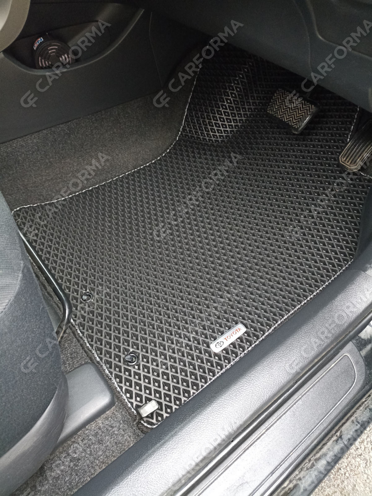 Ворсовые коврики на Toyota Corolla Axio (E14) 2006&nbsp;-&nbsp;2012 в Чебоксарах