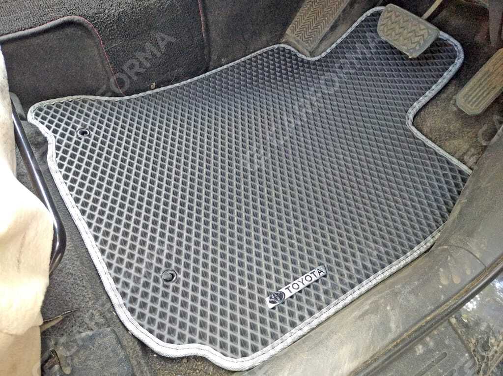 Ворсовые коврики на Toyota Wish I 2003&nbsp;-&nbsp;2009 в Чебоксарах