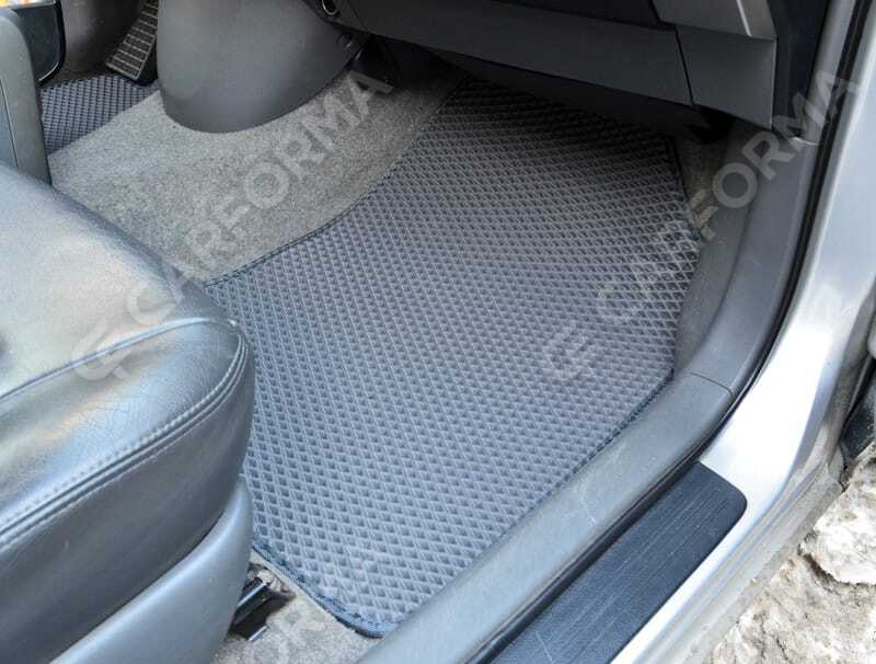 Ворсовые коврики на Toyota Prius (20) 2004&nbsp;-&nbsp;2009 в Чебоксарах