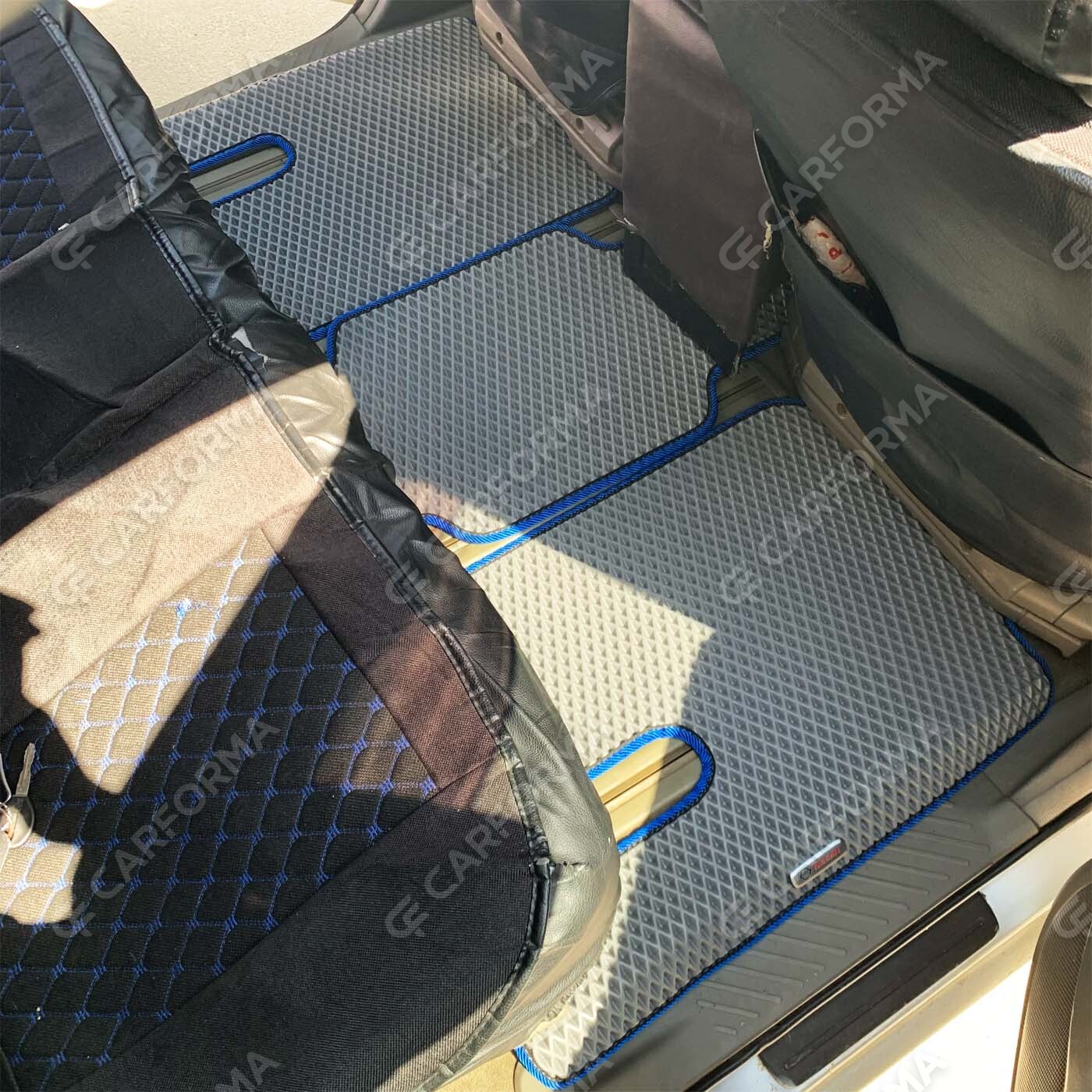 Коврики на Nissan R'nessa 1997&nbsp;-&nbsp;2001 в Чебоксарах