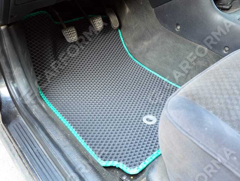 Ворсовые коврики на Toyota Avensis I 1997&nbsp;-&nbsp;2002 в Чебоксарах