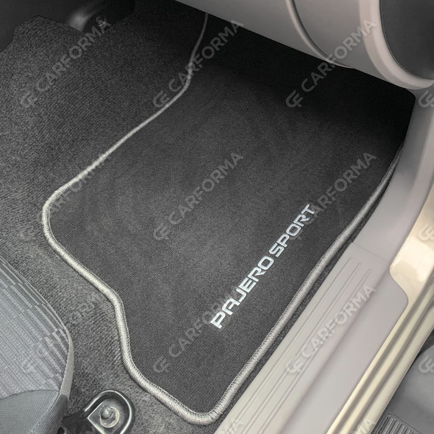 Ворсовые коврики на Mitsubishi Montero Sport II 2008&nbsp;-&nbsp;2016 в Чебоксарах