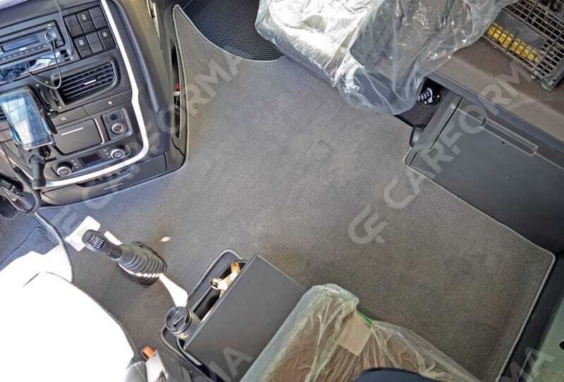 Ворсовые коврики на Iveco Stralis (Hi-Way) 2016&nbsp;-&nbsp;2026 в Чебоксарах