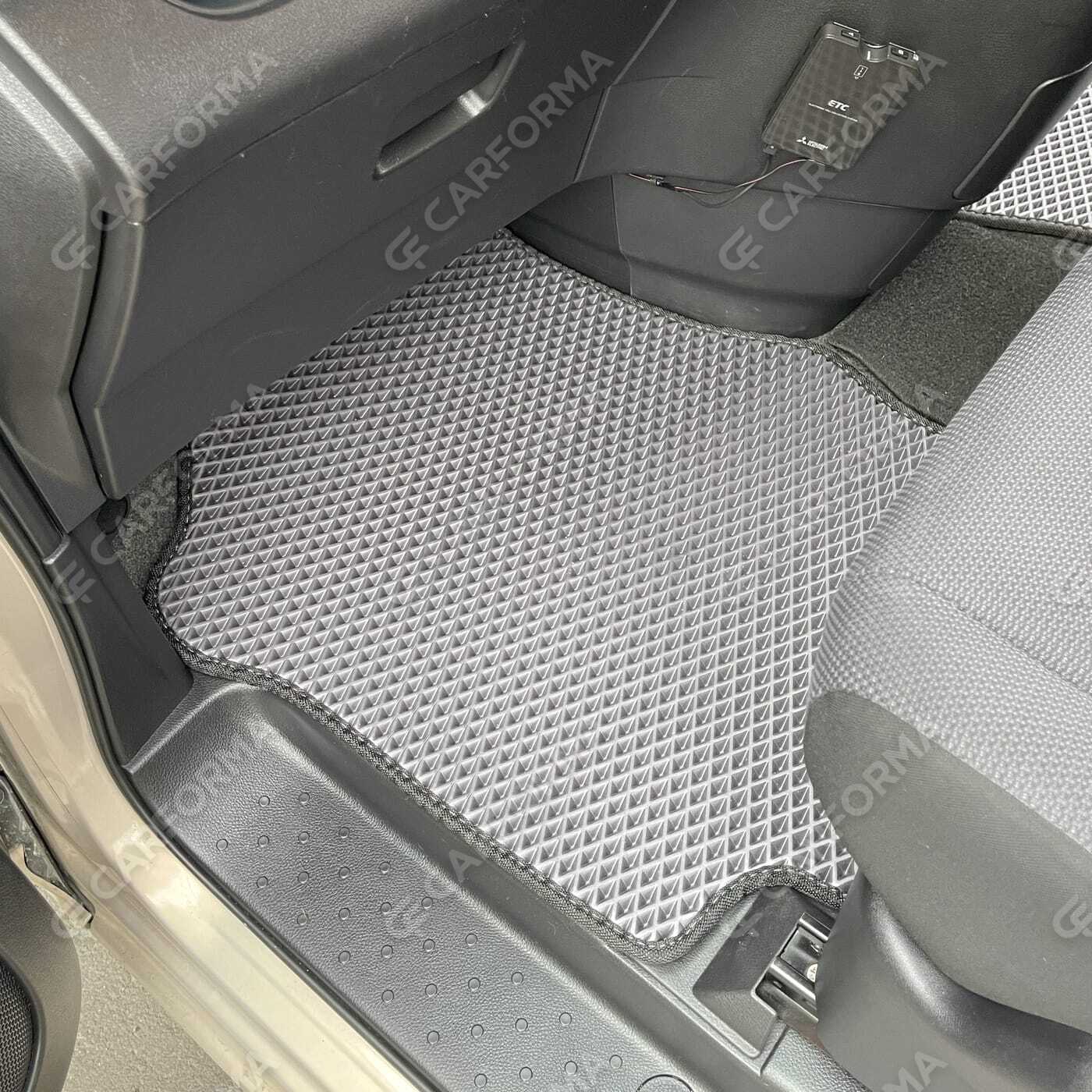 Ворсовые коврики на Nissan Serena (C26) 2010&nbsp;-&nbsp;2016 в Чебоксарах