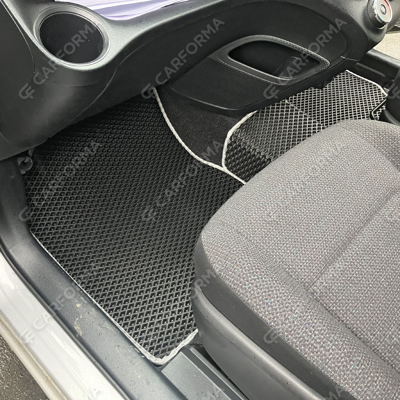 Коврики на Toyota Sienta II 2015&nbsp;-&nbsp;2022 в Чебоксарах