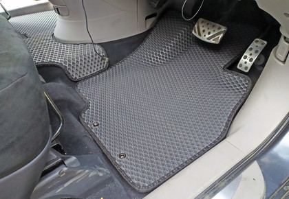 Ворсовые коврики на Mitsubishi Grandis 2003 - 2009 в Чебоксарах Ворсовые коврики на Mitsubishi Grandis 2003 - 2009 в Чебоксарах