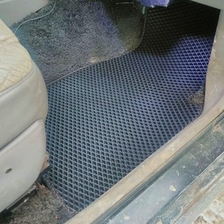 Ворсовые коврики на Jeep Grand Cherokee (ZJ) 1992 - 1999 в Чебоксарах Ворсовые коврики на Jeep Grand Cherokee (ZJ) 1992 - 1999 в Чебоксарах