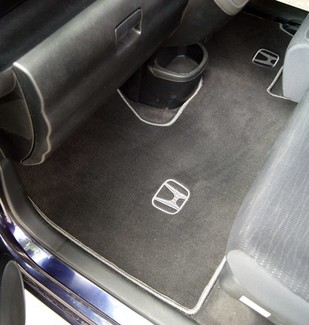 Ворсовые коврики на Honda Zest 2006 - 2012 в Чебоксарах Ворсовые коврики на Honda Zest 2006 - 2012 в Чебоксарах