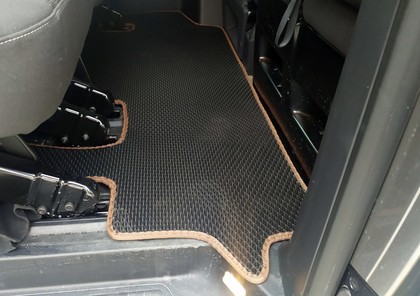 Ворсовые коврики на Volkswagen Caravelle (T6.1) 2019&nbsp;-&nbsp;2024 в Чебоксарах