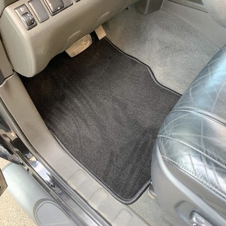 Ворсовые коврики на Nissan Navara III 2004 - 2015 в Чебоксарах Ворсовые коврики на Nissan Navara III 2004 - 2015 в Чебоксарах