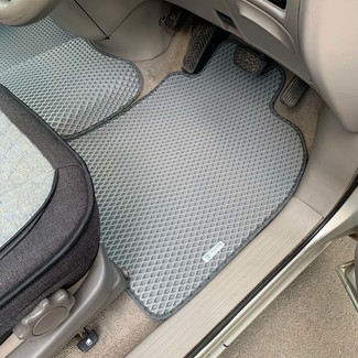 Ворсовые коврики на Toyota Estima II 2000&nbsp;-&nbsp;2005 в Чебоксарах