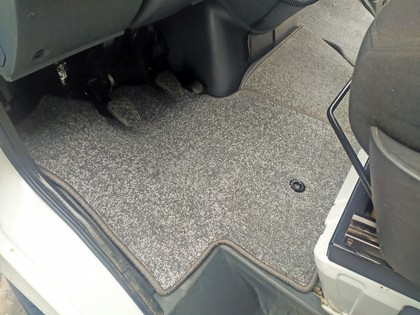 Ворсовые коврики на Mercedes Sprinter Classic (W909) 2013 - 2026 в Чебоксарах Ворсовые коврики на Mercedes Sprinter Classic (W909) 2013 - 2026 в Чебоксарах