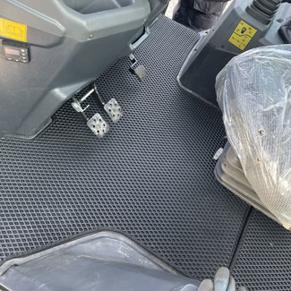 Ворсовые коврики на Спецтехника Экскаватор-погрузчик Cukurova 888 в Чебоксарах Ворсовые коврики на Спецтехника Экскаватор-погрузчик Cukurova 888 в Чебоксарах