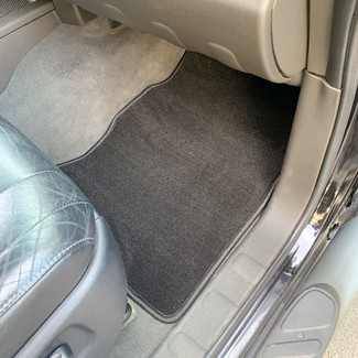 Ворсовые коврики на Nissan Navara III 2004 - 2015 в Чебоксарах Ворсовые коврики на Nissan Navara III 2004 - 2015 в Чебоксарах