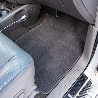 Коврики на Toyota Sequoia I 2001 - 2008 в Чебоксарах Коврики на Toyota Sequoia I 2001 - 2008 в Чебоксарах