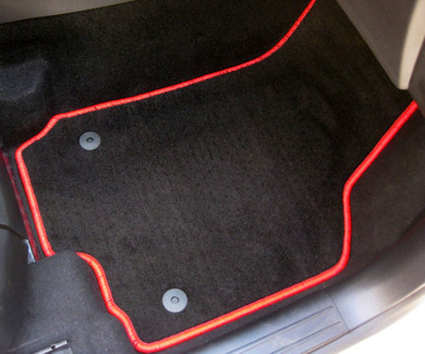 Ворсовые коврики на Seat Leon II 2005 - 2013 в Чебоксарах Ворсовые коврики на Seat Leon II 2005 - 2013 в Чебоксарах