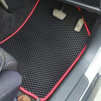 Ворсовые коврики на Toyota Ist I 2002 - 2007 в Чебоксарах Ворсовые коврики на Toyota Ist I 2002 - 2007 в Чебоксарах