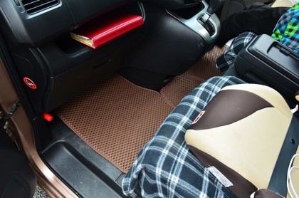 Ворсовые коврики на Nissan Serena (C27) 2016&nbsp;-&nbsp;2022 в Чебоксарах