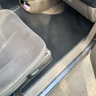 Ворсовые коврики на Chrysler Voyager (RG) 2000 - 2008 в Чебоксарах Ворсовые коврики на Chrysler Voyager (RG) 2000 - 2008 в Чебоксарах