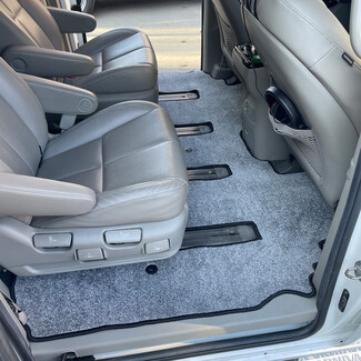 Ворсовые коврики на KIA Carnival III 7 мест 2014 - 2021 в Чебоксарах Ворсовые коврики на KIA Carnival III 7 мест 2014 - 2021 в Чебоксарах