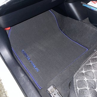 Коврики на Toyota Prius (50) 2015 - 2023 в Чебоксарах Коврики на Toyota Prius (50) 2015 - 2023 в Чебоксарах