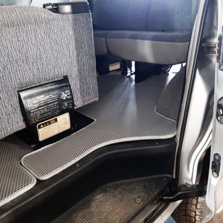 Ворсовые коврики на Mitsubishi Delica 4 1994&nbsp;-&nbsp;2007 в Чебоксарах